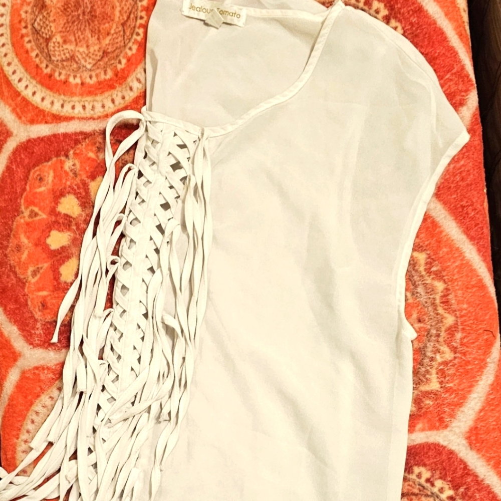 White jealous tomato sz med shirt